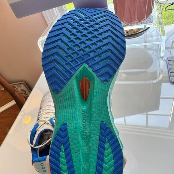 RARE! NIB Women's Saucony Speed 4 Berlin Marathon Special Edition, Size 9 - Picture 7 of 13